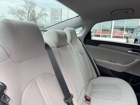 Used 2018 Hyundai Sonata SE FWD image 32