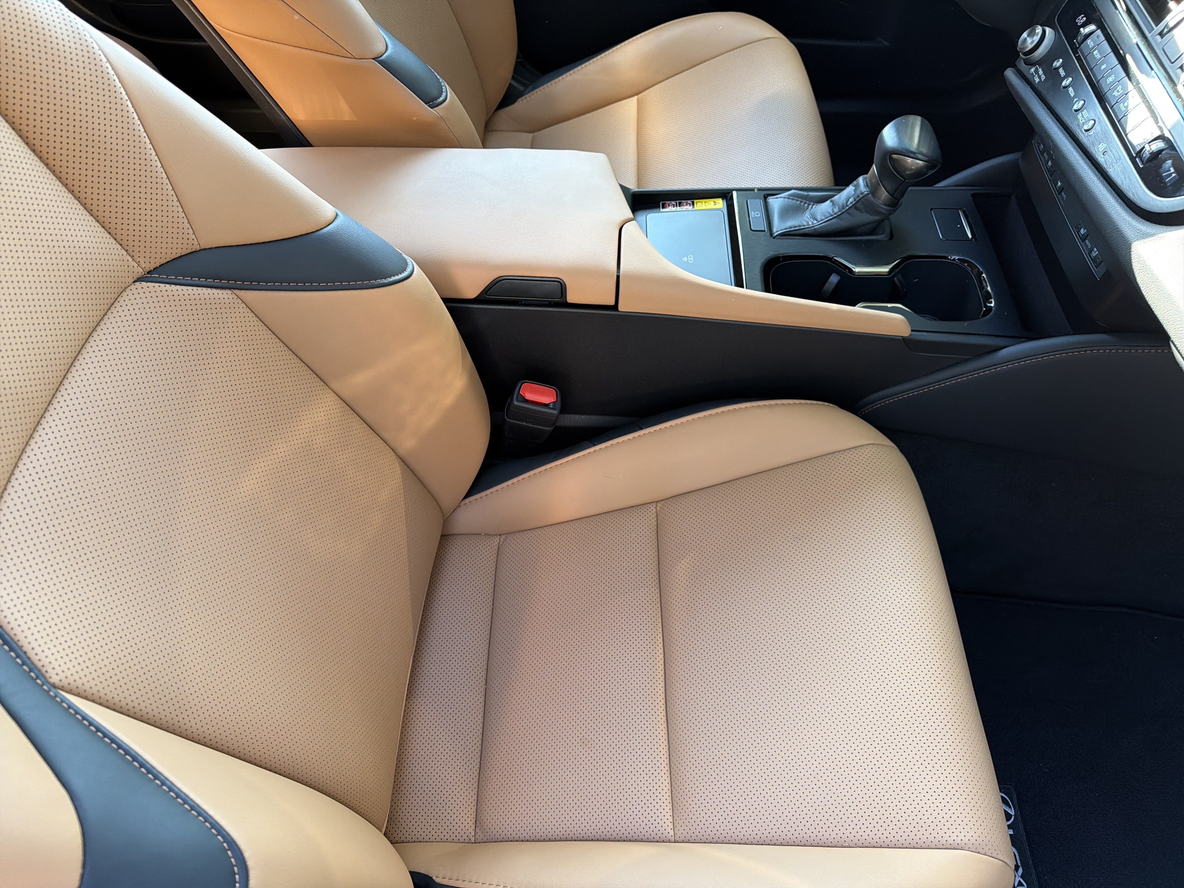 Used 2025 Lexus ES 350 w/ Premium Package FWD image 39