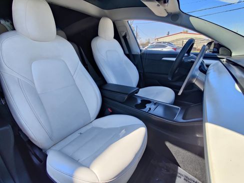 Used 2021 Tesla Model 3 Long Range image 6