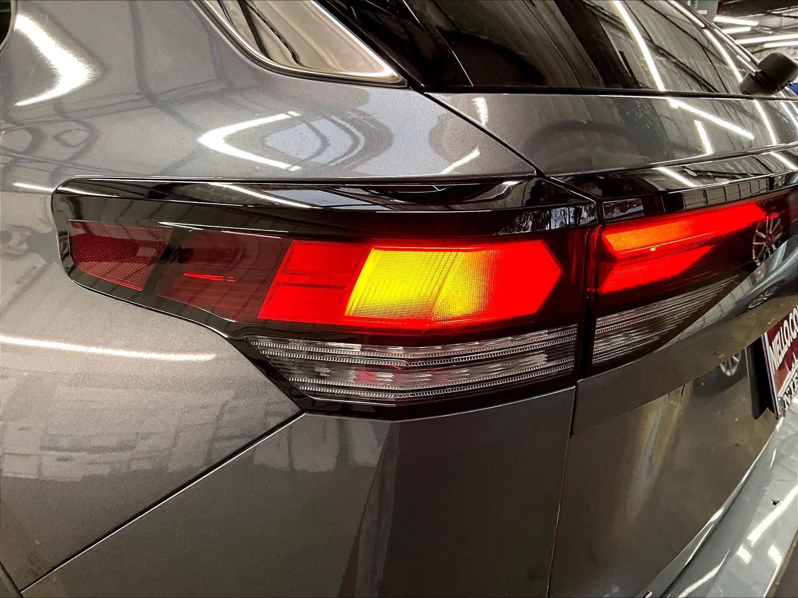New 2026 Volkswagen Tiguan SE AWD/4WD image 25