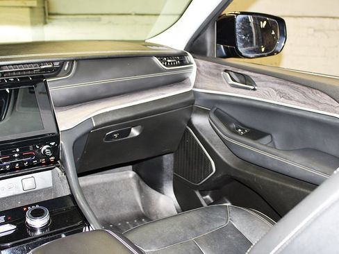 Certified 2022 Jeep Grand Cherokee L Limited AWD/4WD image 33