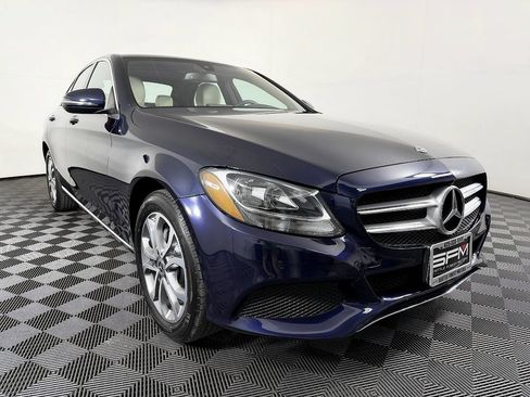 Used 2018 Mercedes-Benz C 300 4MATIC Sedan image 5