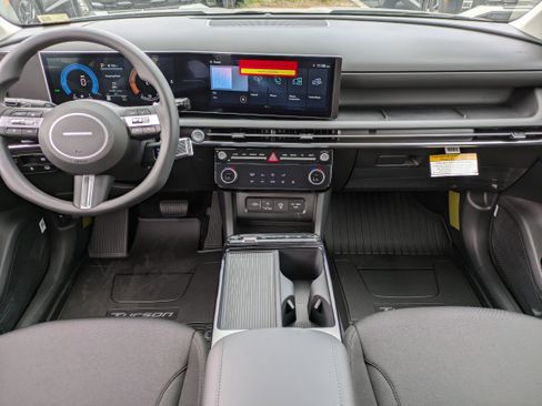 New 2026 Hyundai Tucson Blue SE image 16