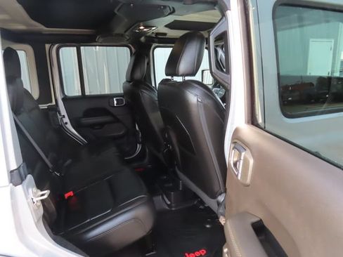 Used 2023 Jeep Wrangler Unlimited Sahara AWD/4WD image 27