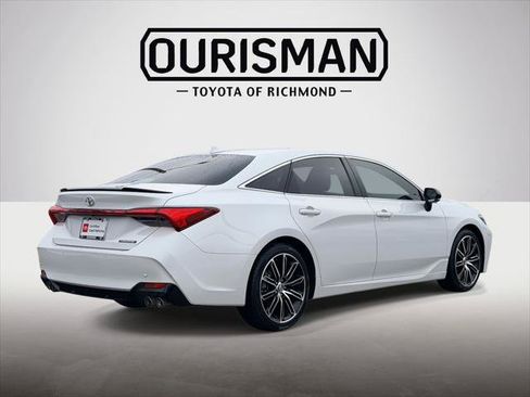 Certified 2019 Toyota Avalon Touring w/ Advanced Safety Package FWD image 21