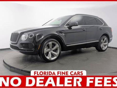 Used 2019 Bentley Bentayga AWD/4WD image 1