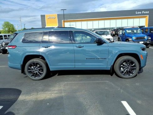 New 2026 Jeep Grand Cherokee L Limited AWD/4WD image 18