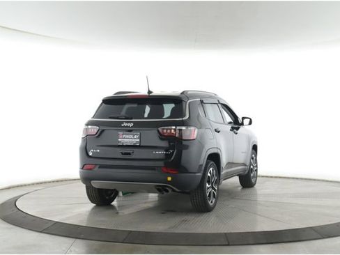 Used 2022 Jeep Compass Limited AWD/4WD image 7