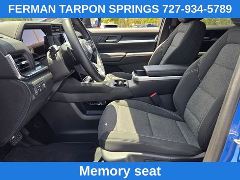 Used 2025 GMC Terrain Elevation AWD/4WD image 15