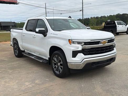 Used 2023 Chevrolet Silverado 1500 LT AWD/4WD image 3