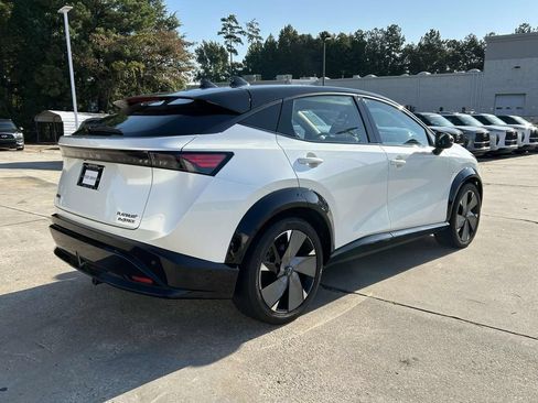 Used 2023 Nissan Ariya AWD/4WD image 3