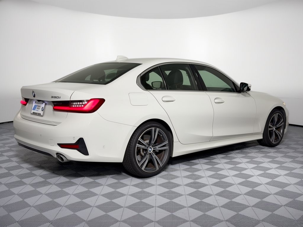 Used 2021 BMW 330i Sedan w/ Convenience Package RWD image 9