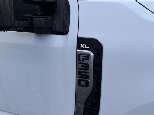 Used 2024 Ford F350 XL w/ XL Driver Assist Package RWD image 10