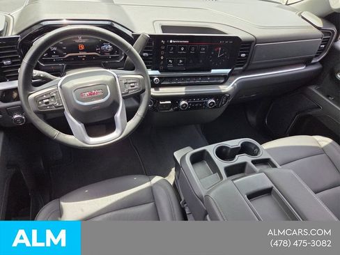 Used 2025 GMC Sierra 1500 SLT RWD image 10