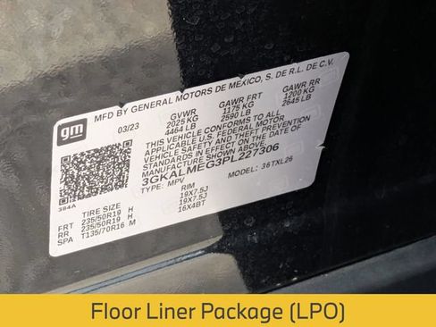Used 2023 GMC Terrain SLE w/ Driver Convenience Package FWD image 28