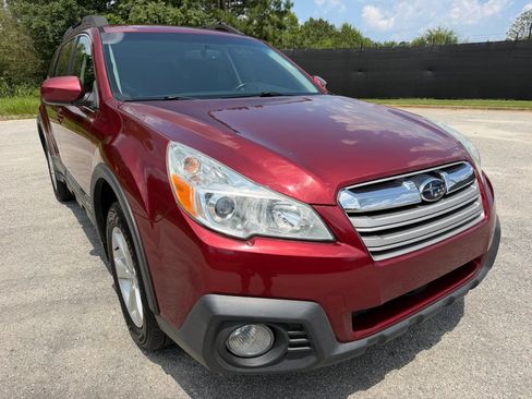 Used 2013 Subaru Outback 2.5i Premium w/ All-Weather Pkg AWD/4WD image 7