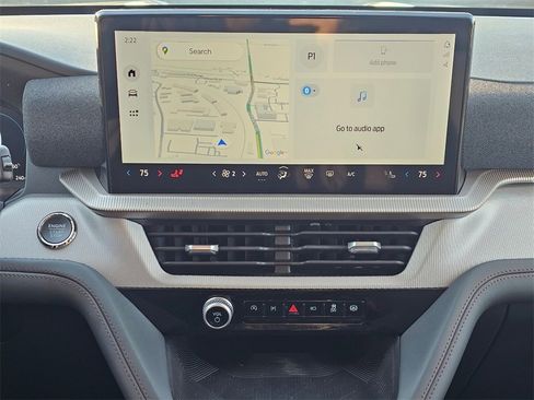 Used 2025 Ford Explorer Active image 13