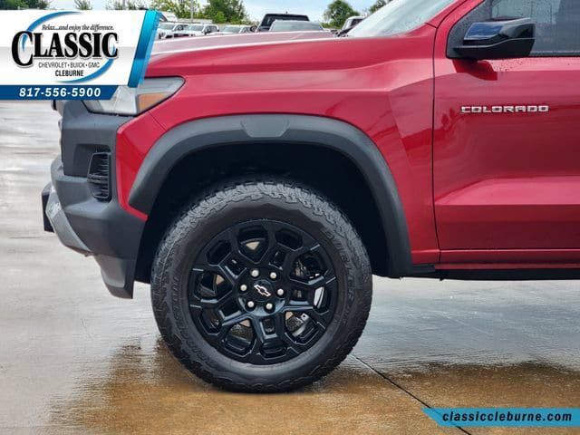 Used 2026 Chevrolet Colorado Trail Boss AWD/4WD image 12