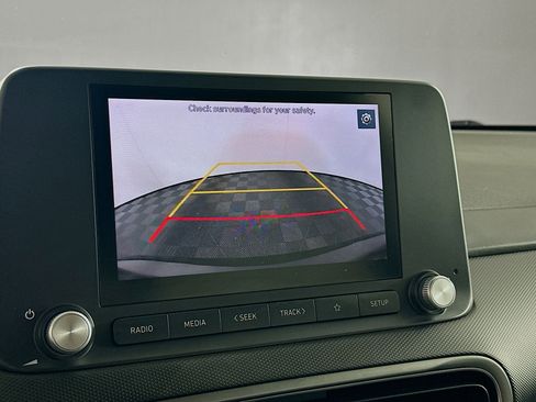 Used 2023 Hyundai Kona SE FWD image 22