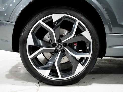 Used 2022 Audi RS Q8 4.0T image 37