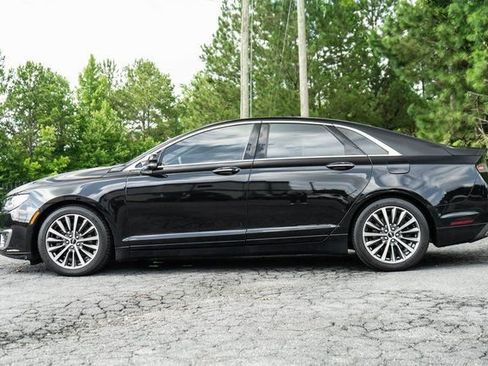 Used 2020 Lincoln MKZ image 8