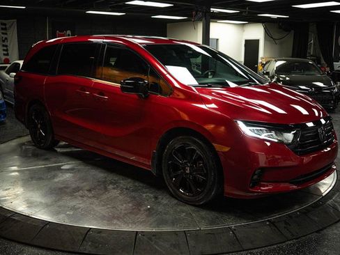 Used 2024 Honda Odyssey Sport image 5