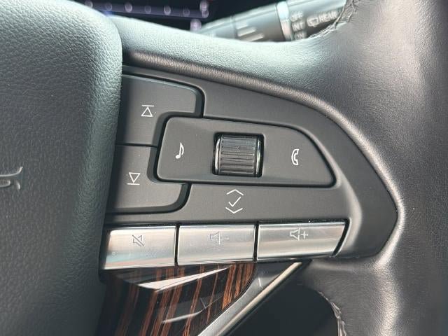 Certified 2022 Cadillac Escalade Premium Luxury AWD/4WD image 29