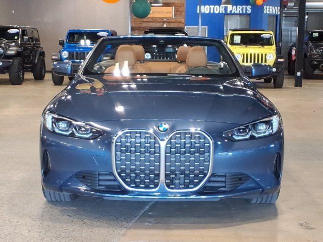 Used 2023 BMW 430i Convertible w/ Premium Package RWD image 2