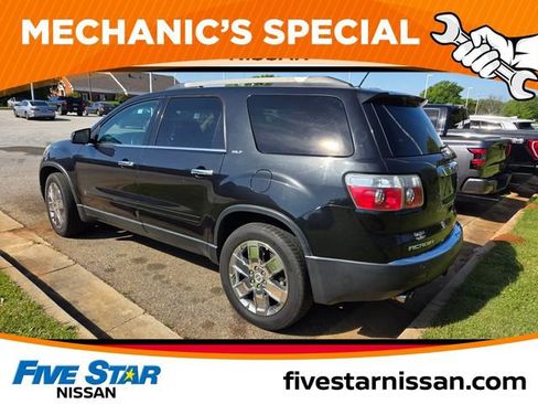 Used 2010 GMC Acadia SLT w/ Technology Package image 11