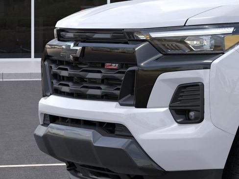 New 2025 Chevrolet Colorado Z71 w/ Midnight Edition image 13
