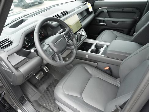 New 2026 Land Rover Defender 110 X AWD/4WD image 18