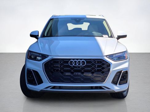 Used 2023 Audi Q5 e Premium Plus w/ Premium Plus Package AWD/4WD image 3