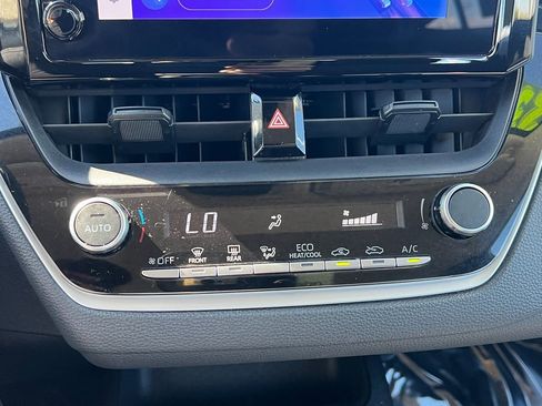 Used 2023 Toyota Corolla LE image 18