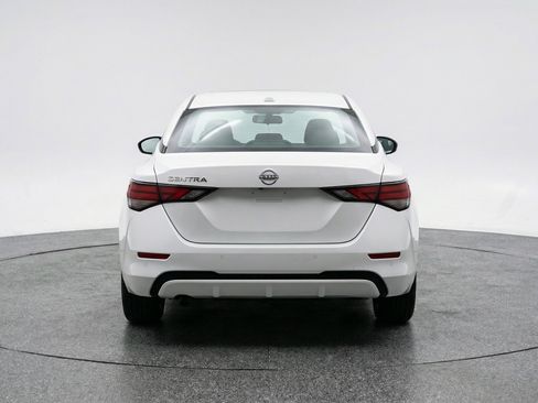 Used 2025 Nissan Sentra SV image 7