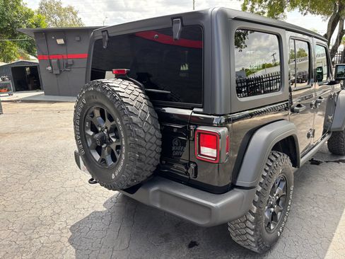 Used 2020 Jeep Wrangler Unlimited Sport AWD/4WD image 25