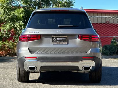 New 2026 Mercedes-Benz GLB 250