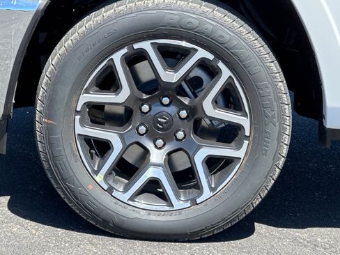 New 2026 RAM 1500 Laramie AWD/4WD image 24