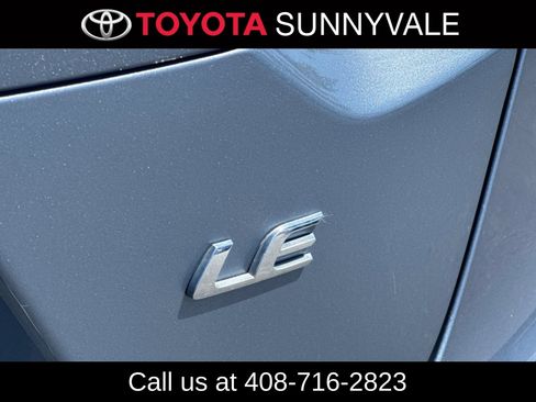 Used 2020 Toyota Corolla LE FWD image 13