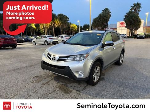 Used 2014 Toyota RAV4 XLE FWD image 1