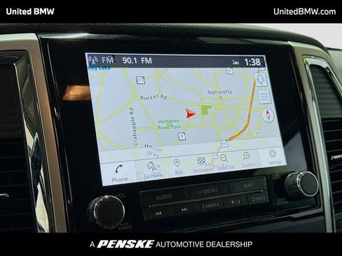 Used 2021 Nissan Titan SV w/ SV Convenience Package image 10