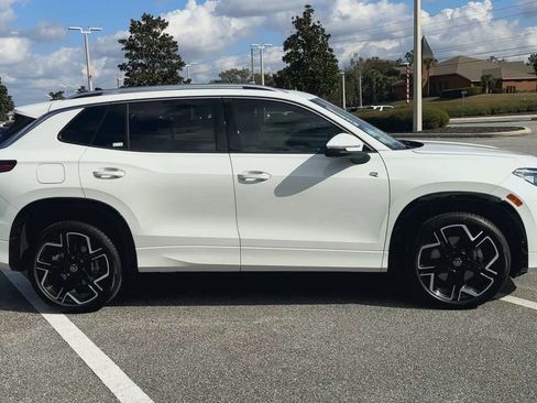 New 2026 Volkswagen Tiguan SEL R-Line image 9