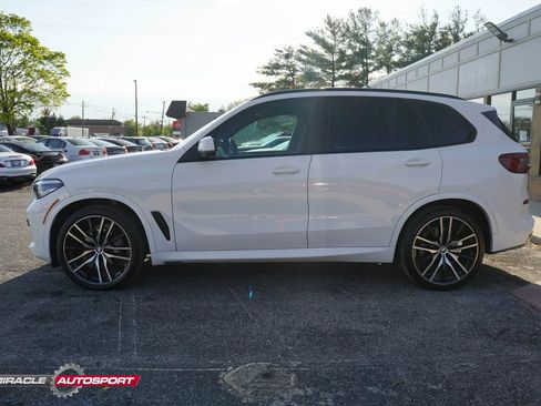 Used 2019 BMW X5 xDrive40i w/ M Sport Package AWD/4WD image 4