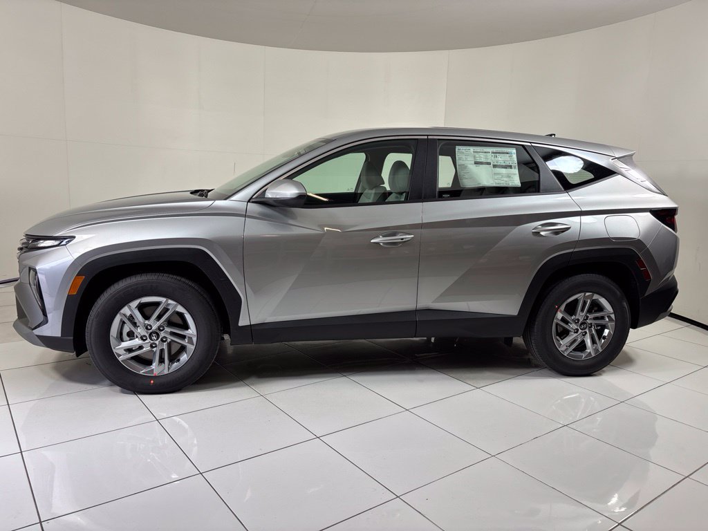 New 2026 Hyundai Tucson SE FWD image 2