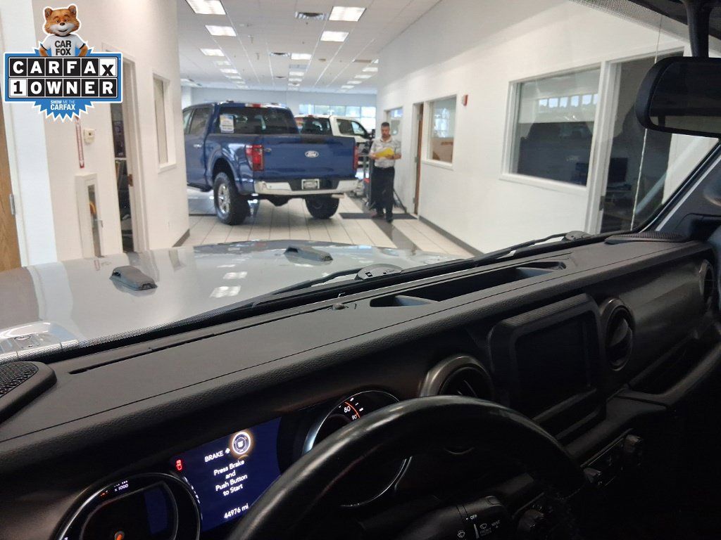 Used 2020 Jeep Gladiator Sport w/ Quick Order Package 24S AWD/4WD image 2