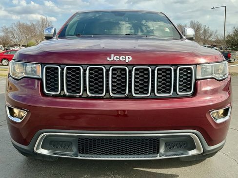 Used 2018 Jeep Grand Cherokee Limited image 9