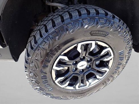 Used 2023 Chevrolet Silverado 1500 ZR2 w/ Technology Package AWD/4WD image 7