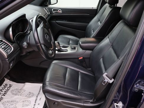 Used 2018 Jeep Grand Cherokee Limited AWD/4WD image 23