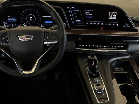 Certified 2024 Cadillac Escalade ESV Premium Luxury Platinum image 16