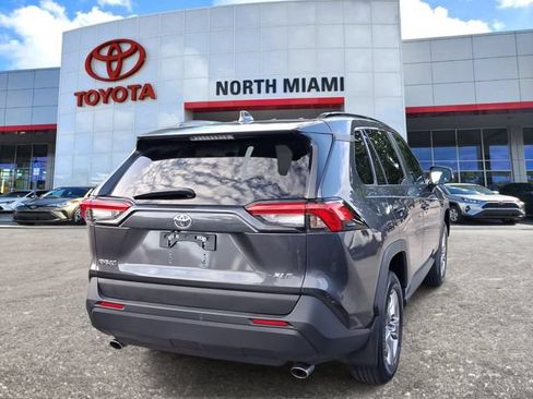 Used 2024 Toyota RAV4 XLE w/ Convenience Package FWD image 4