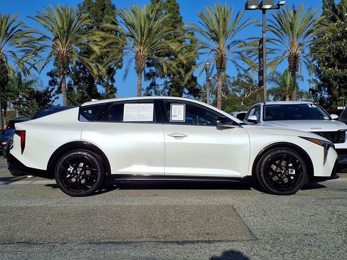 Certified 2025 Kia K4 GT-Line Turbo FWD image 4
